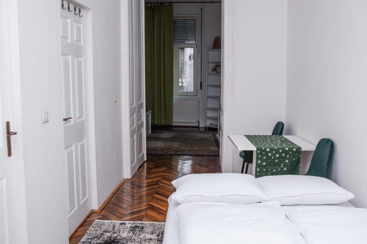 Diana'S Apartment Arad Exterior photo